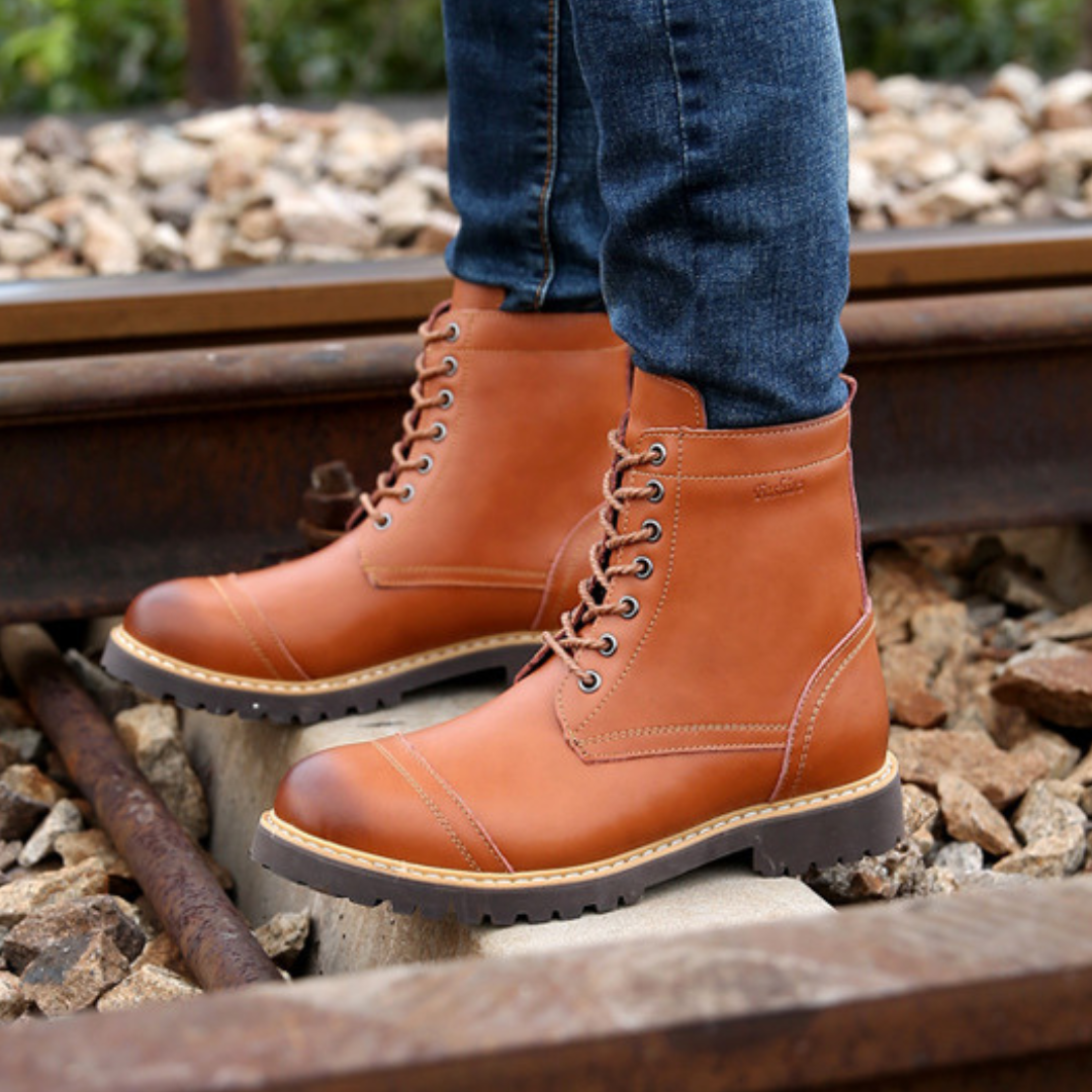 KINGSLEY & CO. - VINTAGE LEATHER BOOTS